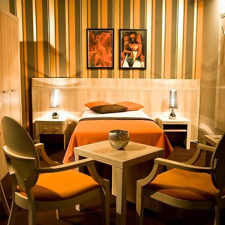 Hotel Kasyno Jarocin Quarto foto